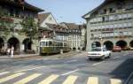 Bern SVB Tram 5 (Be 4/4 121) Casinoplatz / Zytglogge im Juli 1983.
