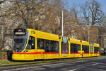 Be 6/10 Tango 179, auf der Linie 11, fährt zur Haltestelle am Bahnhof SBB.