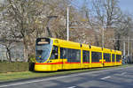 Be 6/10 Tango 158, auf der Linie 10, fährt zur Haltestelle am Bahnhof SBB.