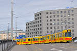 Doppeltraktion, mit dem Be 4/8 202 und dem Be 4/6 208, auf der Linie 10, überqueren die Münchensteinerbrücke.