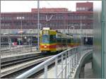 Be 4/8 216 der Linie 10 nach Dornach bei der Auffahrt zur Haltestelle Peter-Merian-Haus beim Bahnhof Basel SBB. (08.04.2008)