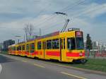 Be 4/8 215 auf der Linie 11 fhrt Richtung Haltestelle M-Parc.