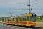 Doppeltraktion, mit dem Be 4/8 237 und dem Be 4/6 106, fahren zur Haltestelle der Linie 17 in Ettingen. Die Aufnahme stammt vom 03.10.2016.