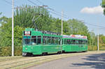 Be 4/4 484 zusammen mit dem B4S 1489, auf der Linie 15, fährt Richtung Haltestelle Studio Basel. Die Aufnahme stammt vom 19.06.2017.