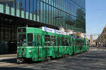 BVB: Spiel mit Sonnenlicht und Schatten  beim Fotografieren der Strassenbahn Basel, Linie 2, zwischen Messeplatz und Badischem Bahnhof Basel am 13.