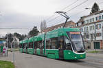 Be 4/6 Flexity 6011, auf der Linie 15, wartet an der Endstation auf dem Bruderholz. Die Aufnahme stammt vom 25.02.2018.