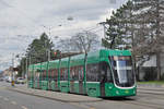 Be 6/8 Flexity 5041, auf der LInie 8, verlässt die Haltestelle CIBA.