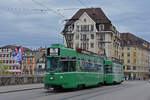 Doppeltraktion mit den Be 4/4 481 und 492, auf der Linie 15, überquert am 12.04.2023 die Mittlere Rheinbrücke.