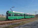 Dreiwagenzug mit dem Be 4/4 496 an der Spitze auf der Linie 14 fhrt Richtung Haltestelle Rothausstrasse.