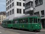 Be 4/4 mit der Betriebsnummer 464 und der B4S 1475 in der Spiegelgasse auf der Linie 16. Die Aufnahme stammt vom 07.06.2012.