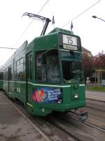 Sonder Aktion der BVB fr den FC Basel, der am 02. Mai 2013 in London das Rckspiel im UEFA Europa League 1/2 Final gegen den FC Chelsea bestreitet. An allen Trams und Bussen wurden diese Kleber mit der Aufschrift Hopp FCB! Mir drugge Euch dr Duume!, angebracht. Die Aufnahme stammt vom 20.05.2013.