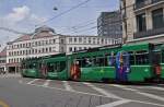 Da bei den Basler Verkehrsbetrieben auch mnnliche Tram- und Busfahrer gesucht werden, wirbt der Be 4/6S 678 mit mnnlichen Aufklebern.