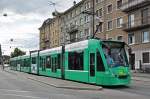 Be 6/8 Combino 321 mit der Teilwerbung für Adenauer & Co auf der Linie 6 an der Haltestelle Morgartenring. Die Aufnahme stammt vom 15.06.2014..