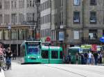 BVB Basel Be 6/8 Siemens Combino 313 am 25.07.15 in Basel Mittlere Brücke