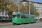 Be 4/6 Düwag 628 ist mit der Fahrschule unterwegs. Hier verlässt der Wagen die Haltestelle am Aeschenplatz. Die Aufnahme stammt vom 02.11.2016.