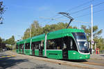 Be 4/6 Flexity 6005, auf der Linie 16, wartet an der Endstation auf dem Bruderholz. Die Aufnahme stammt vom 29.08.2018.