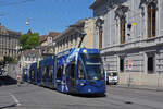 Be 6/8 Flexity 5040  Federer Express , auf der Linie 14, fährt den Steinenberg hoch zur Haltestelle Bankverein.