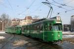 637 am 12.01.10 Doppeldwag unterwegs auf der Linie 2 mit Schneeresten am Bahnhof SBB