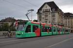 Combino mit Der Betriebsnummer 312 berquert die Mittlere Rheinbrcke Richtung Haltestelle Schifflnde.