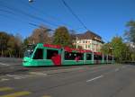 Combino mit der Betriebsnummer 314 auf der Linie 8 kurz vor der Haltestelle Bahnhof SBB.