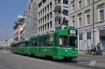 Be 4/4 498 zusammen mit dem B 1490 S und dem B 1461 kurz vor der Endstation der Linie 1 am Bahnhof SBB.