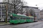 Be 4/4 501 zusammen mit dem B 1470 S und dem Be 4/4 483 auf der Linie 3, während den Umleitungen wegen der Basler Fasnacht, an der Haltestelle Aeschenplatz Richtung Bahnhof SBB.