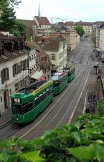 Noch einmal ein Zug der Linie 3, diesmal mit dem führenden Be 4/4 455 an der Haltestelle Barfüsserplatz (18.07.2015)