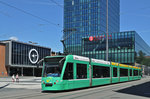 Be 6/8 Combino 315, auf der Linie 6, fährt zur Haltestelle Messeplatz.