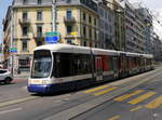 tpg - Tram Be 6/ 8  894 unterwegs auf der Linie 14 in der Stadt Genf am 03.06.2017