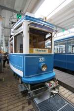 Trammuseum Zrich, 27.03.2010 Ce 4/4 321 Historischer Triebwagen