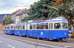 Zürich Tw 1802 mit Bw 786 in der Gessnerallee, 25.08.1987.