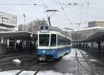 Linie 4 Wagennummer 2038  Witikon  beim Bahnhofquai.