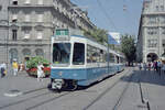Zürich VBZ Tramlinie 11 (SWP/SIG/BBC-Be 4/6 2049, Bj. 1985) Paradeplatz am 20. Juli 1990. - Scan eines Farbnegativs. Film: Kodak Gold 200-2 5096. Kamera: Minolta XG-1.