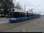 VBZ - Tram Be 6/8 4020 unterwegs auf der Linie 11 in Zürich am 17.12.2023