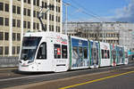 Be 6/8 Flexity 5008 mit der Werbung für Tissot Uhren, anlässlich der Messe Basel World 2019, auf der Linie 14, überquert die Dreirosenbrücke.