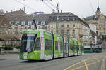 Be 6/8 Flexity 5012 mit der U-Abo Werbung, auf der Linie 3, fährt den Steinenberg hoch zur Haltestelle Bankverein.