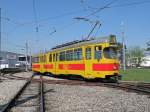 Ein seltener Gast auf den Schienen der BLT ist der Dwag 158 (ex BVB 658). Hier sehen wir ihn beim Depot Hslimatt in Oberwil. Die Aufnahme stammt vom 08.04.2011.