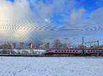 Schnelle Züge zwischen Thun und Bern (bei Gümligen): Der italienische Zug (ETR 610 Nr. 3) kommt nach Bern. 29.Januar 2019 