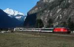 Re 460 091-2 mit dem IR 2267 (Zrich HB-Locarno) bei Biasca 29.12.10