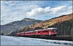 S1 1514 mit Be 4/4 515/ABt1715 zwischen Grüsch und Schiers. Im Hintergrund der Vilan, der raucht wie ein Vulkan. (22.11.2018)