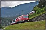 Noch besteht die einspurige Ein-/Ausfahrt in Reichenau-Tamins und die S1 1512 mit ABe 4/16 3105 muss den GlacierExpress PE903 nach Zermatt mit der Ge 4/4 III 644  Savognin  abwarten. (29.08.2019)
