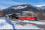 RhB Ge 4/4 II 625 mit RE Disentis - Scuol-Tarasp am 14. Februar 2021 bei der Einfahrt in den Bahnhof Castrisch.
