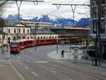 RhB_Chur-Arosa__Zug der Arosa-Bahn startet vom Bhf. Chur.__26-02-2024