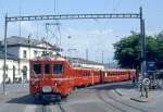 RhB Regionalzug 641 von Chur nach Arosa am 11.05.1994 in Chur mit Triebwagen ABDe 4/4 484II - ABDe 4/4 485II - B 2315 - DZ 4004. Hinweis: noch Gleichstrombetrieb!
