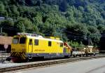 RhB Bauzug am 23.08.1997 in Chur Sand bei Depot abgestellt fr Baueinsatz auf der Arosabahn in der Nacht mit Dienstfahrzeug Tmf 4/4 9918 - Kkw 7325 - Xk 9014II.