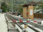 In der Stadt Chur werden z.Zt.die Schienen der Arosabahn ausgewechselt.Hier bei der Haltestelle Chur-Stadt.Vom Bahnhofsplatz in Chur bis Chur-Sand besteht ein Bahnersatzverkehr mit Bus.02.05.06