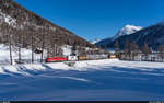 RhB Ge 6/6 II 707 mit Güterzug Pontresina - Chur am 18. Dezember 2020 bei Bever.