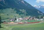 RhB Glacier-Express K Schnellzug 540 von St.Moritz nach Zermatt am 08.06.1993 bei Bergn mit E-Lok Ge 6/6II 704 - B 2329 - A 1270 - A 1238 - B 2435 - B 2381 - B 2438 - D 4221 - BVZ AS 2014 - A 1235 - FO AS 4021 - FO AS 4025 - FO AS 4026 - WR 3810. Hinweis: gescanntes Dia
