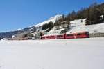 ENGADIN SKIMARATHON 2014: Auf den Albula RE verkehrte heute ein Allegra anstelle einer Ge 4/4 III: ABe 8/12 3504 mit dem RE 1144 zwischen Samedan und Bever.