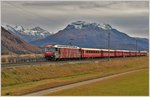 RE1148 mit Ge 4/4 III 642  Breil/Brigels  zwischen Samedan und Bever.(02.11.2016)